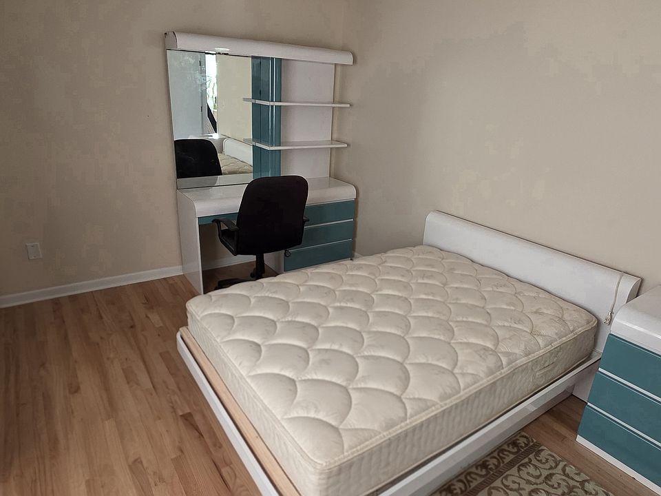 1st image of 55 Belmount Ave