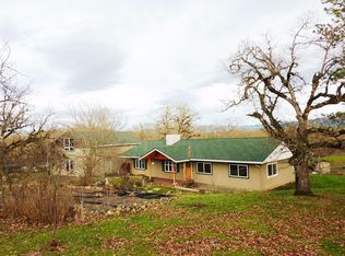 1279 E Dutton Rd, Eagle Pt, OR 97524