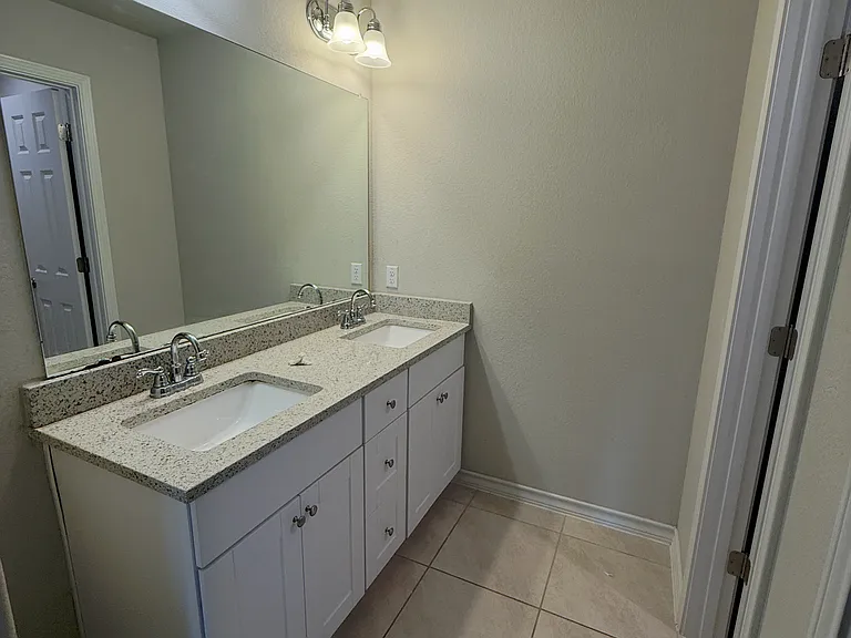 340 Mary Max Cir — Photo 14
