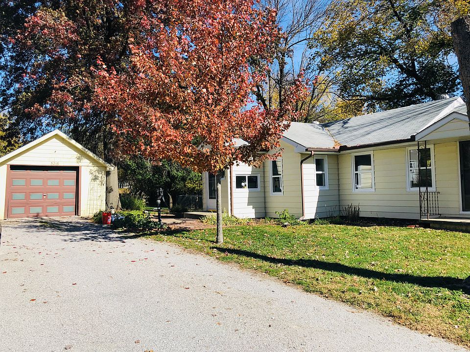 2nd image of 5216 NE 62nd St