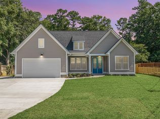 933 Valley St, Hanahan, SC 29410