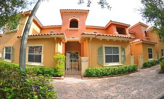 4th image of 4907 Spinnaker Dr