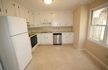 4th image of 3155 Corner Oak Dr