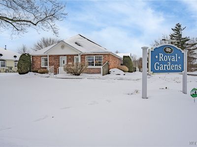 5220 Magnolia Dr #A, Lockport, NY, 14094