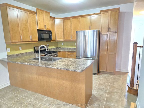 5th image of 736 Ferguson Dr