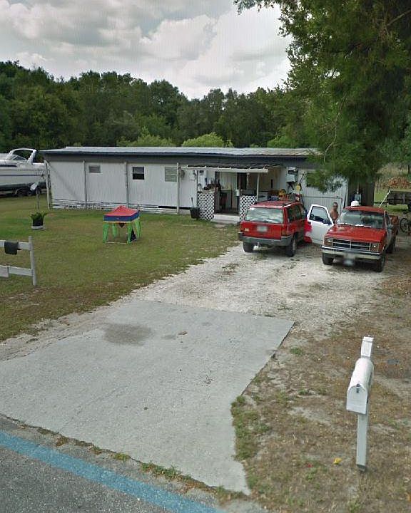 2nd image of 798 E Pine Hollow Ct