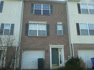 61 Highland Cir, Newark, DE 19713