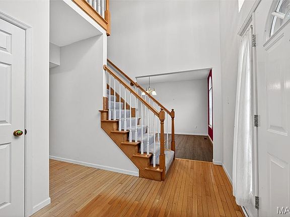 5th image of 2338 Downey Terrace Dr