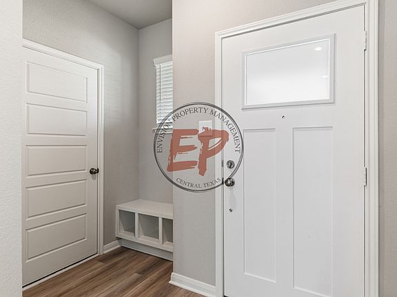5th image of 1304 Elise Ave