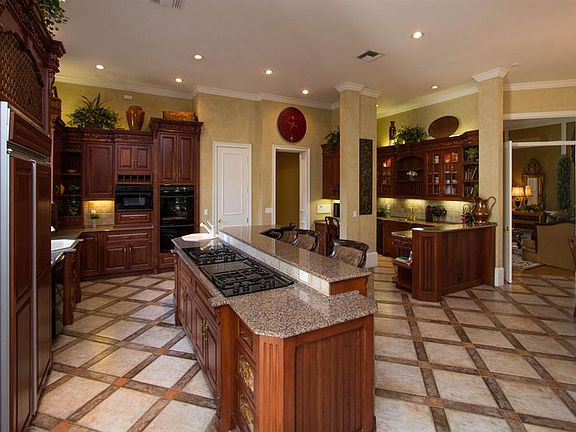 4th image of 2380 Alaqua Dr