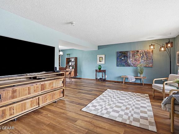 5th image of 2229 Fallcreek Ct
