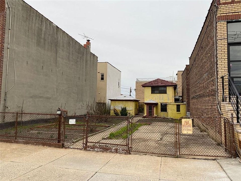 1st image of 2703 & 2705 Harway Ave