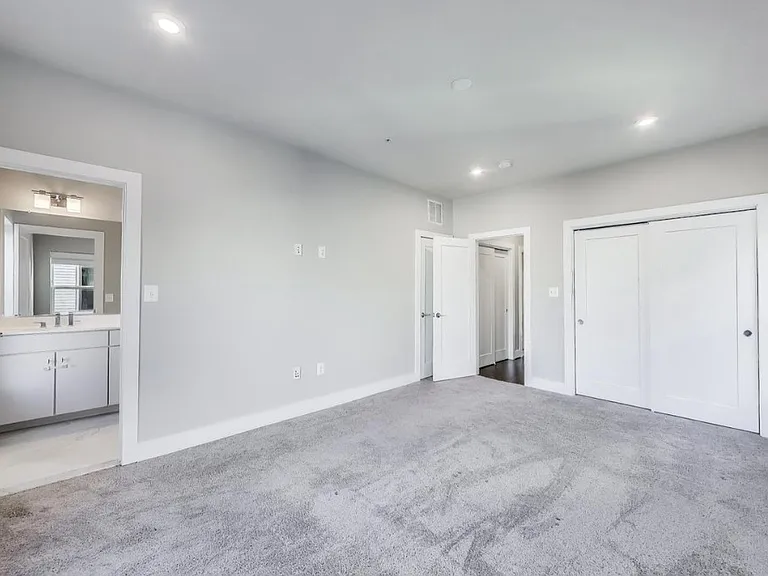 915 Elder St NW #C — Photo 10