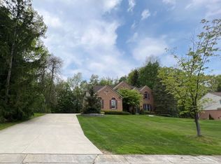 7386 Oakstone Dr, Clarkston, MI 48348