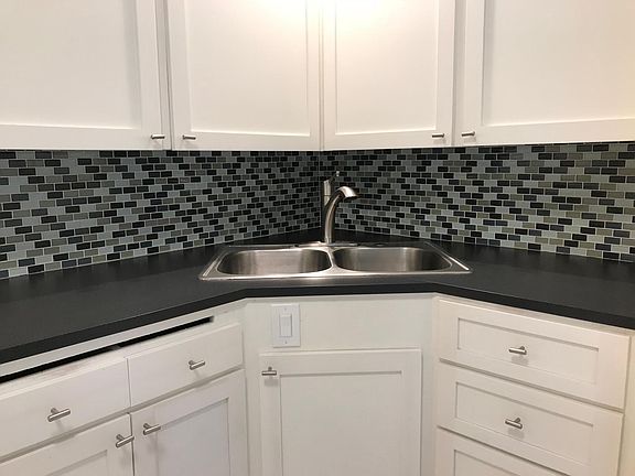 5th image of 650 E Palm Canyon Dr APT 1