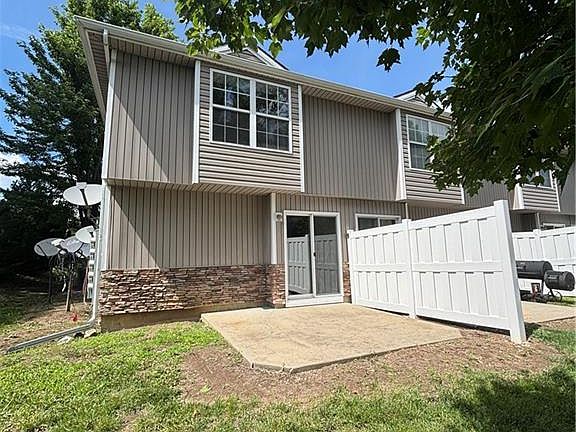 3rd image of 21154 Millridge St