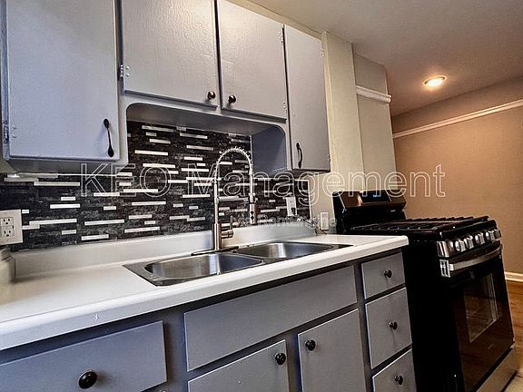 2nd image of 225 E Xenia Dr #B
