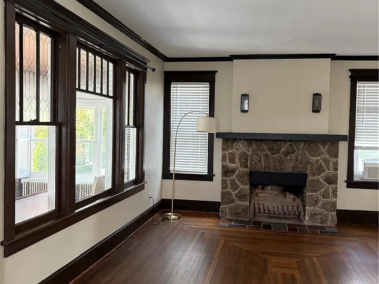 7 E Plainfield Ave — Photo 4