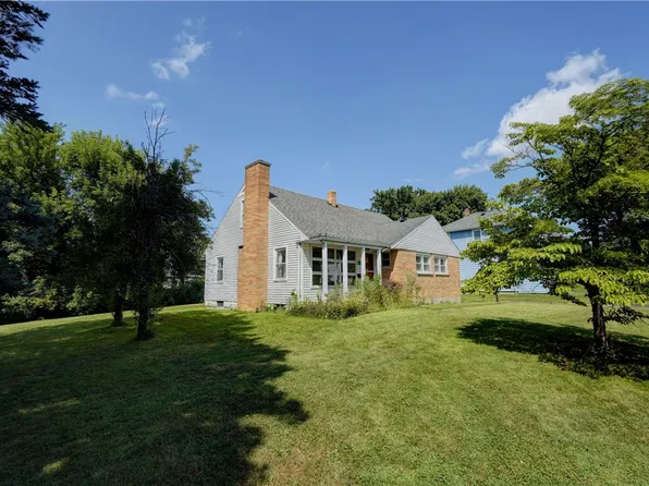 32 Deland Park A Park #B, Fairport, NY 14450