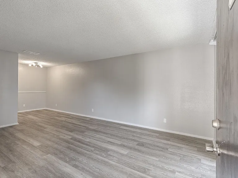 Union Point Apartments — Photo 6