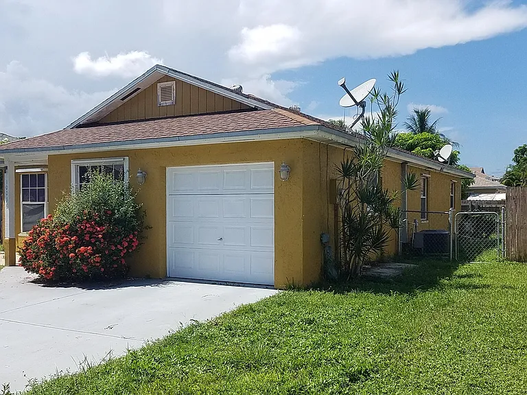 10056 Boynton Place Cir — Photo 2