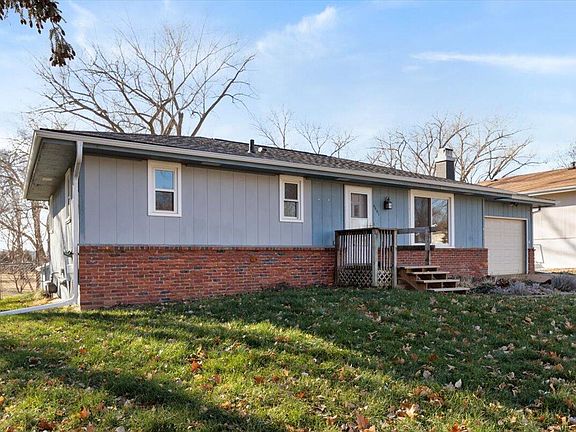 3rd image of 4661 Schroeder Dr