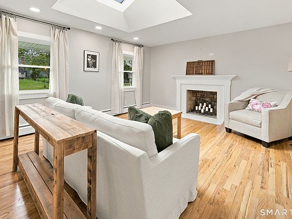 5th image of 120 Hyde Road