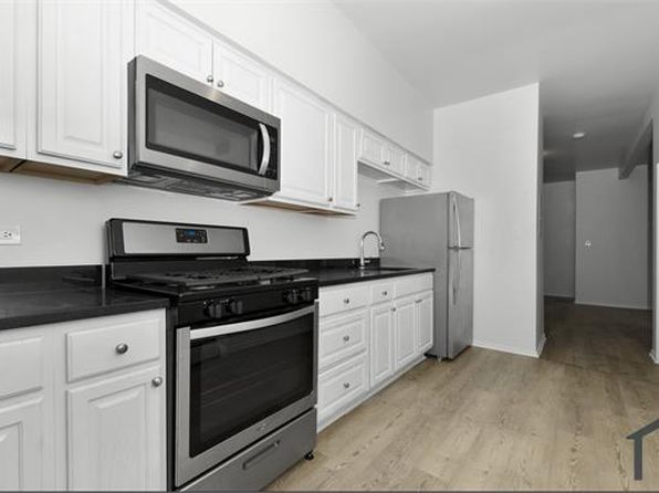 4420 S Michigan Ave #201