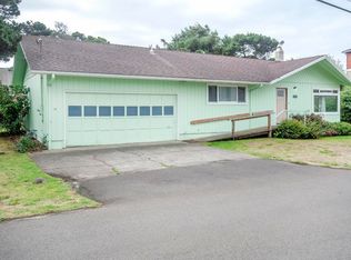 1610 NW 34th St, Lincoln City, OR 97367