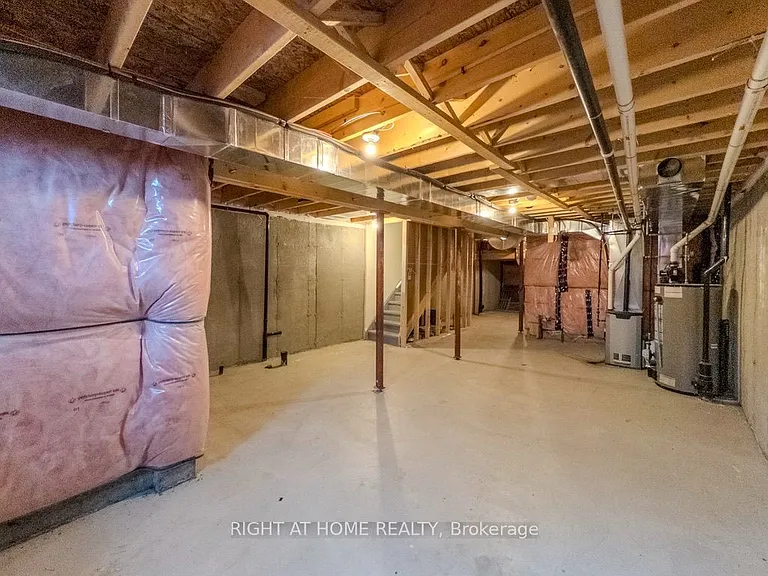 465 Mapleton Ave — Photo 13