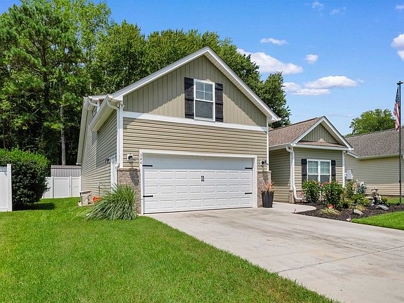 2nd image of 344 Clearwater Dr.