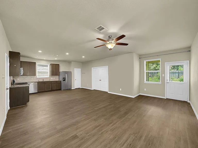 4274 McGregor Bluff Ln — Photo 8