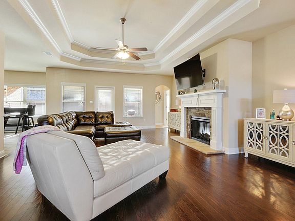 3rd image of 10431 Sweet Bay Dr