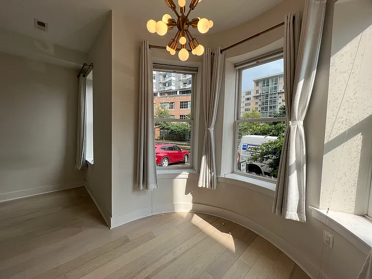 475 New York Ave NW #3 — Photo 3