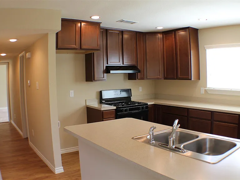 12711 Rampart St — Photo 9