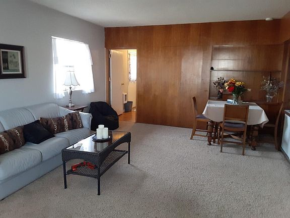 2nd image of 808 N 12th St #2