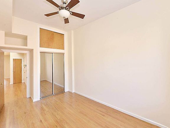 5th image of 60 Saint Marks Pl APT 7