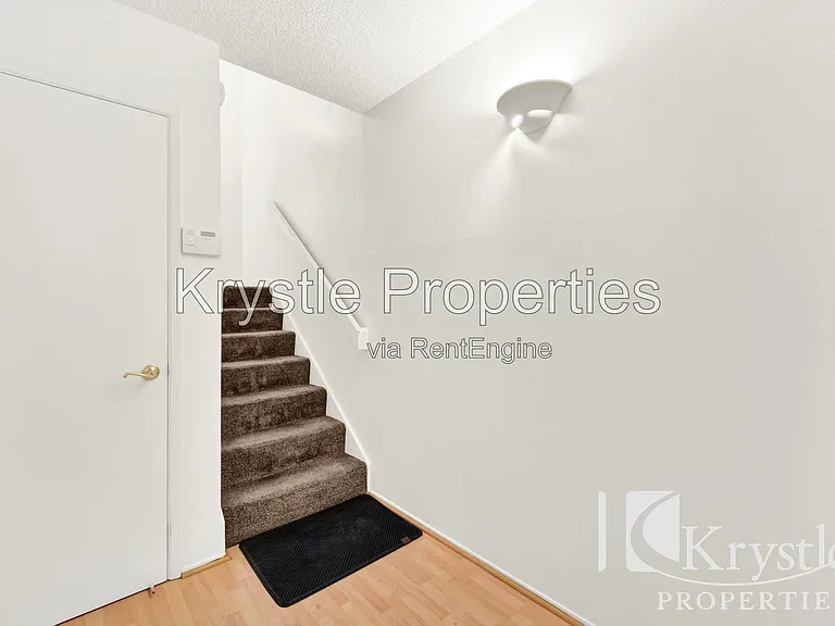 196 Kathy Ellen Dr — Photo 8