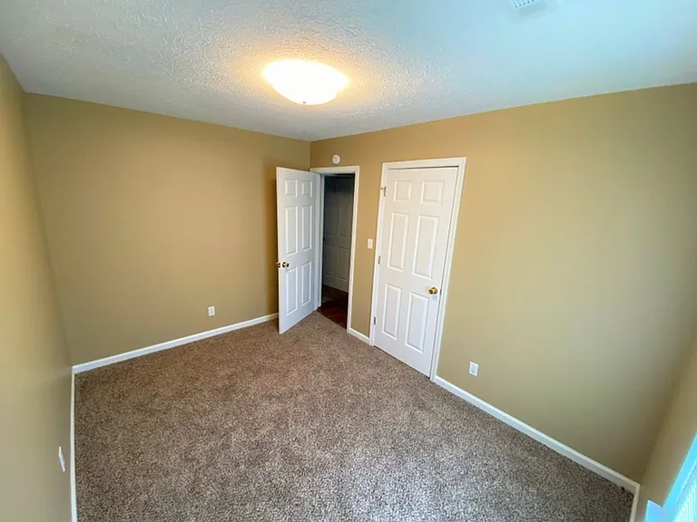 597 Jefferson Manor Dr — Photo 7