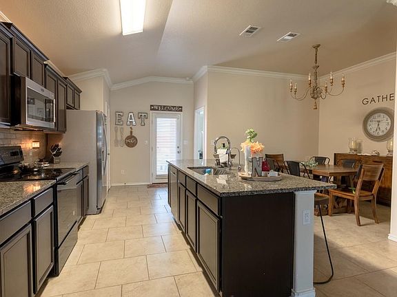 4th image of 1026 Pine Leaf Pl