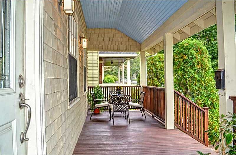 2nd image of 120 Everett Ave