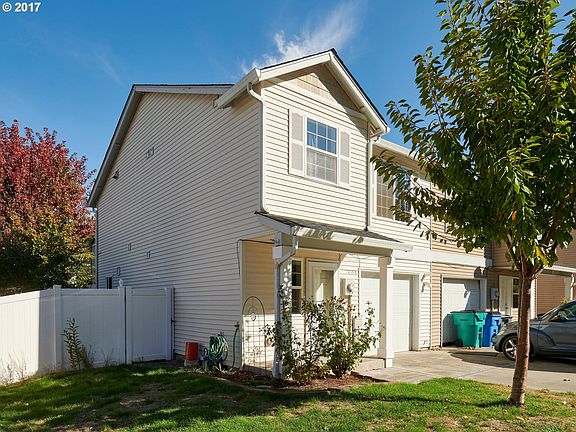 3rd image of 7904 NE 60th St