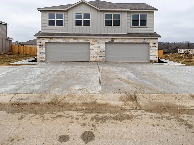 1203 Garland Rd — Photo 6
