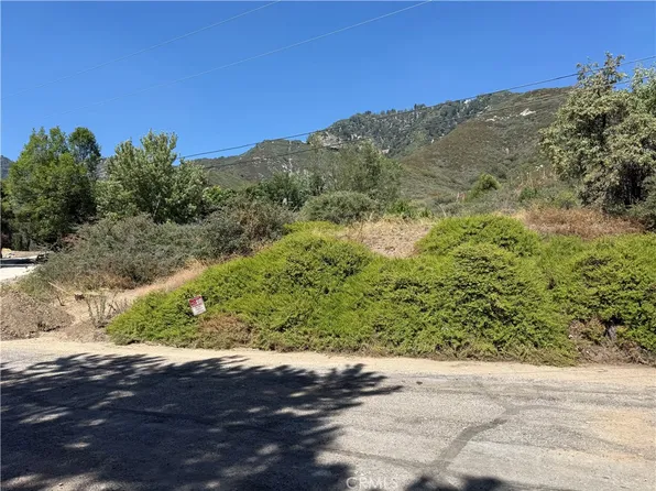 23680 Hillview Rd, San Bernardino, CA 92404