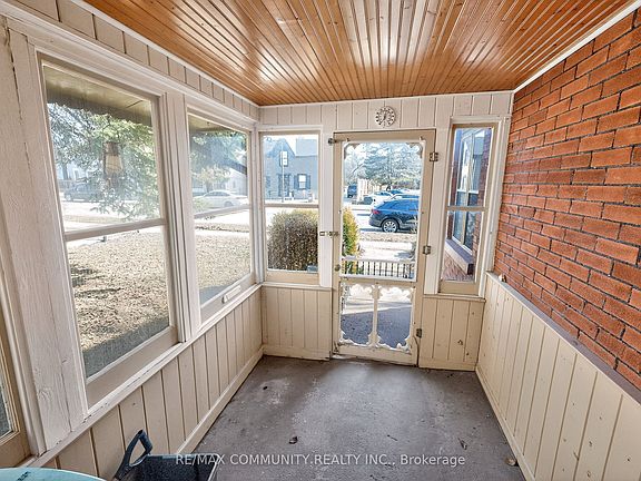 4th image of 28 Queen St