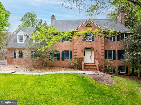 14613 Philpot Rd, Phoenix, MD 21131