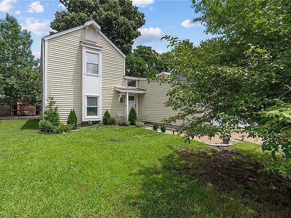 3rd image of 3852 Danville Ct