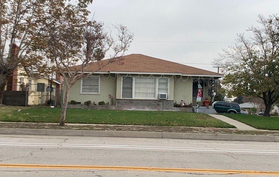 1st image of 3607 N Arrowhead Ave