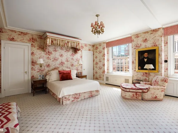 580 Park Avenue image 7 of 15