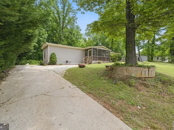 1447 High Sierra Dr, Lawrenceville, GA 30043